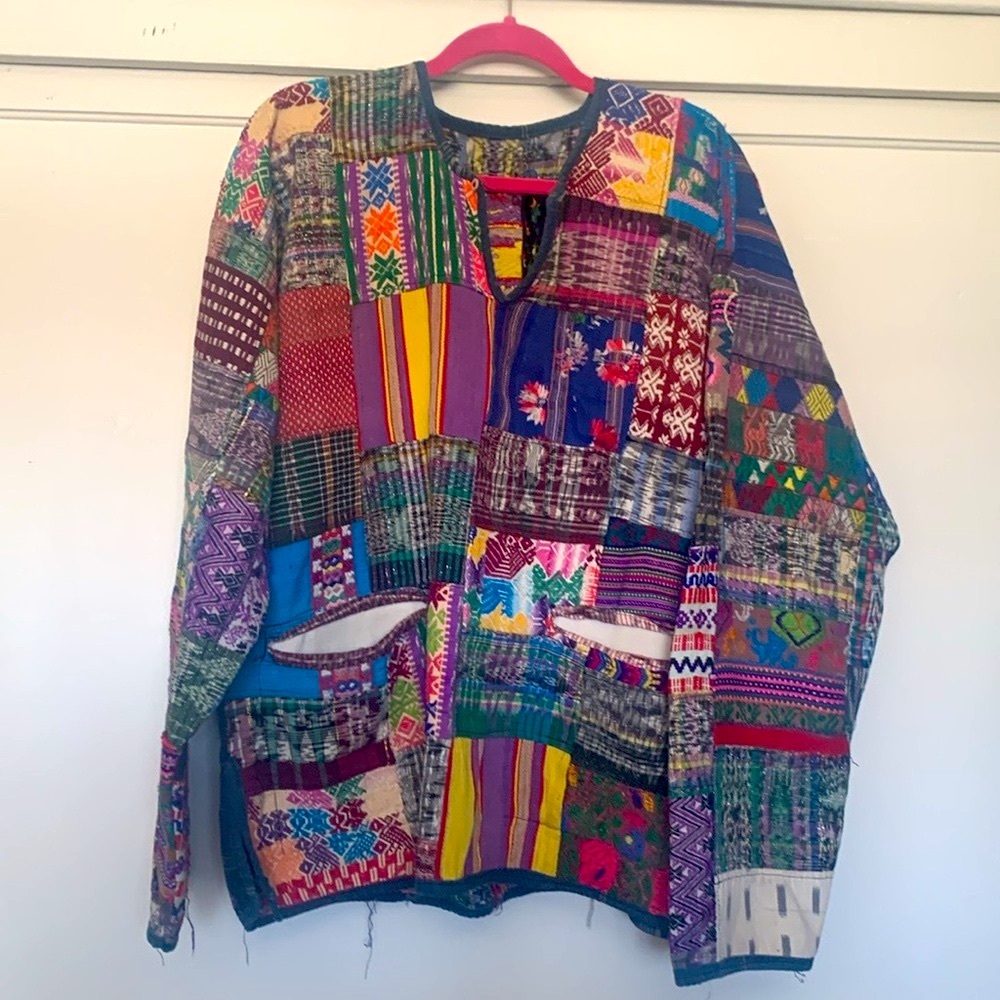 Vintage handmade embroidered patchwork Guatemalan tunic long sleeve top